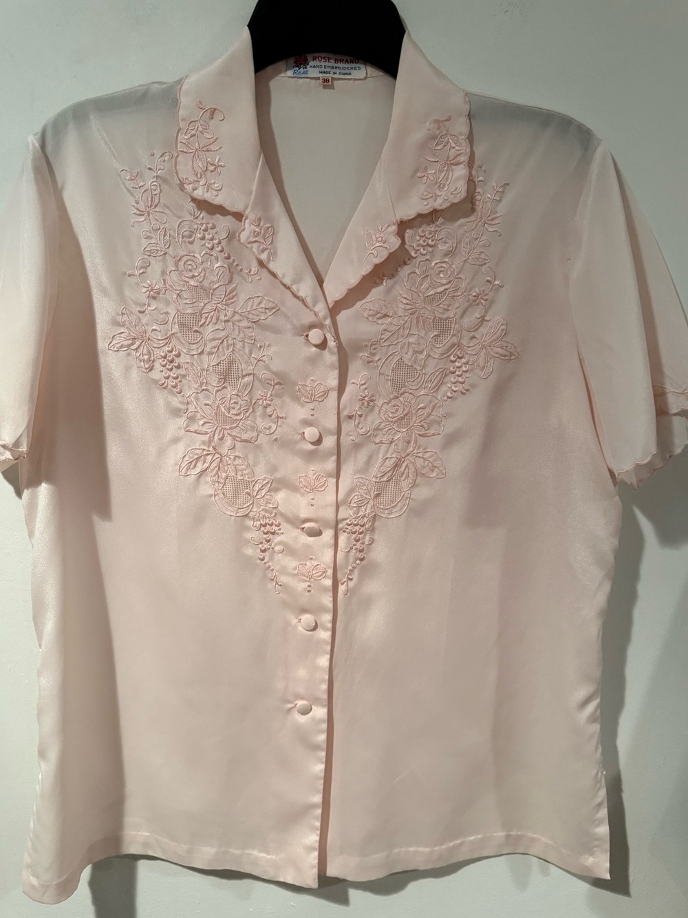 Rose Inc Pale Blush Embroidered Short Sleeve Blouse